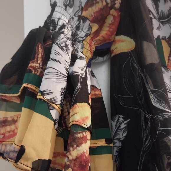 Shirred off the shoulder neckline ruffled bell sleeve multi colored print blouse - Picture 4 of 4